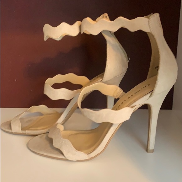 Fabulous heels - Picture 2 of 7